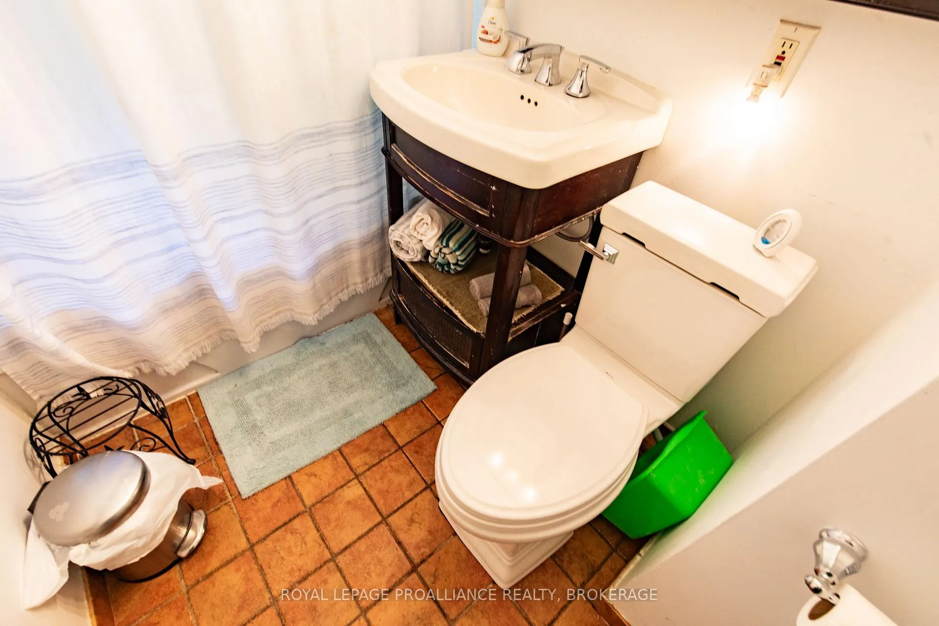 Photo 14 of 337 Palace Road, Kingston, Central City East — HOMEH