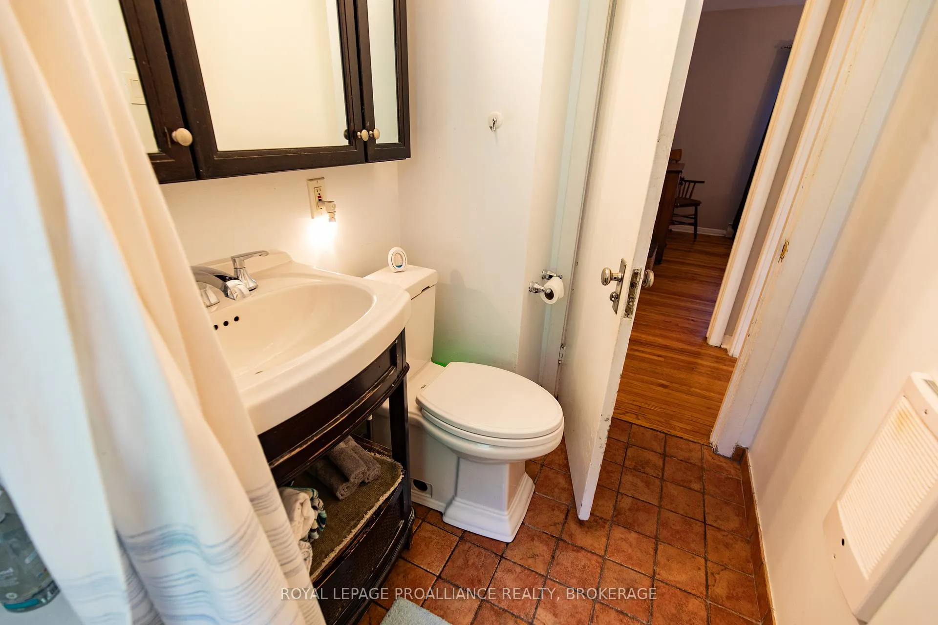 Photo 16 of 337 Palace Road, Kingston, Central City East — HOMEH