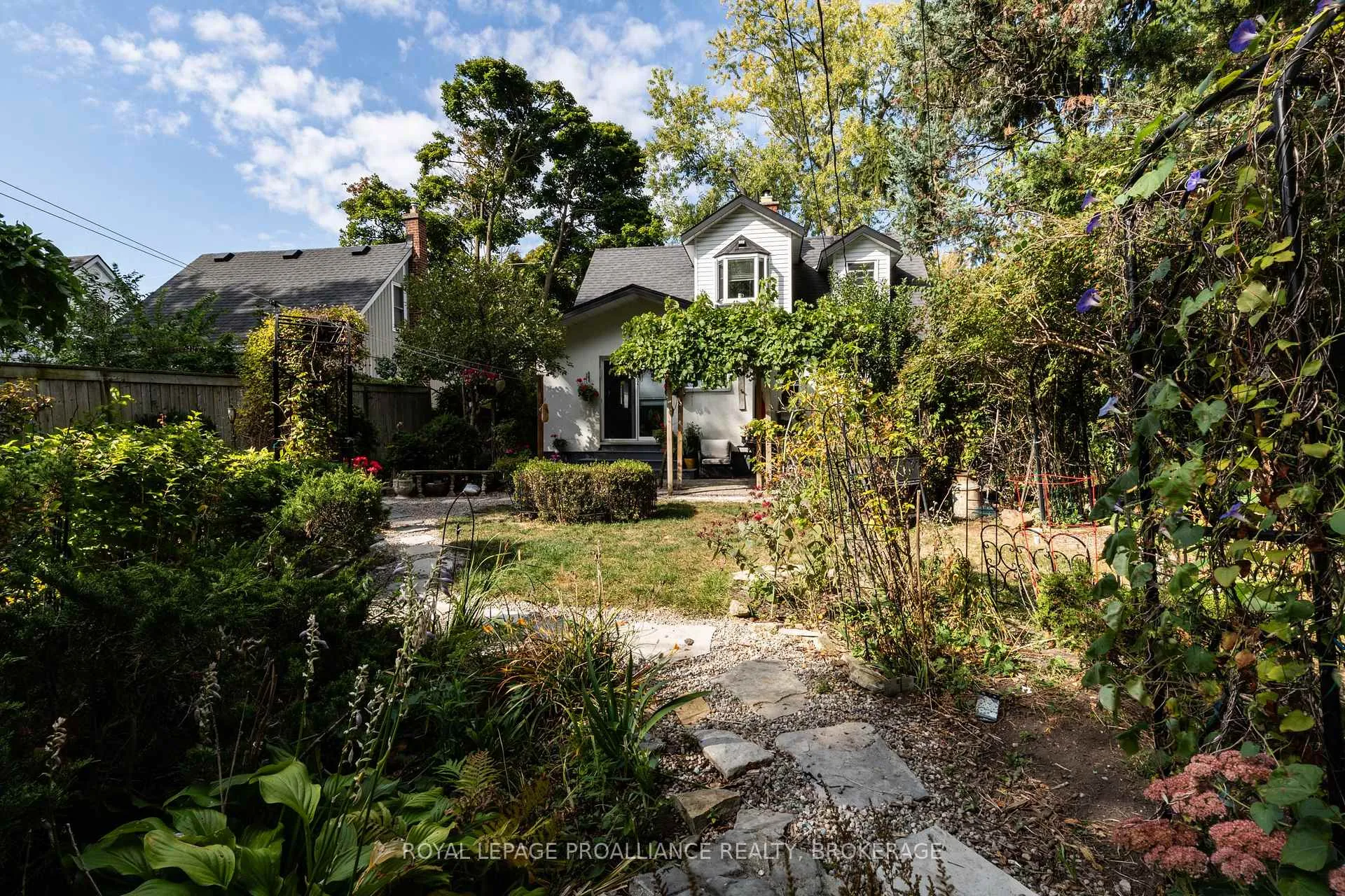 Photo 32 of 337 Palace Road, Kingston, Central City East — HOMEH