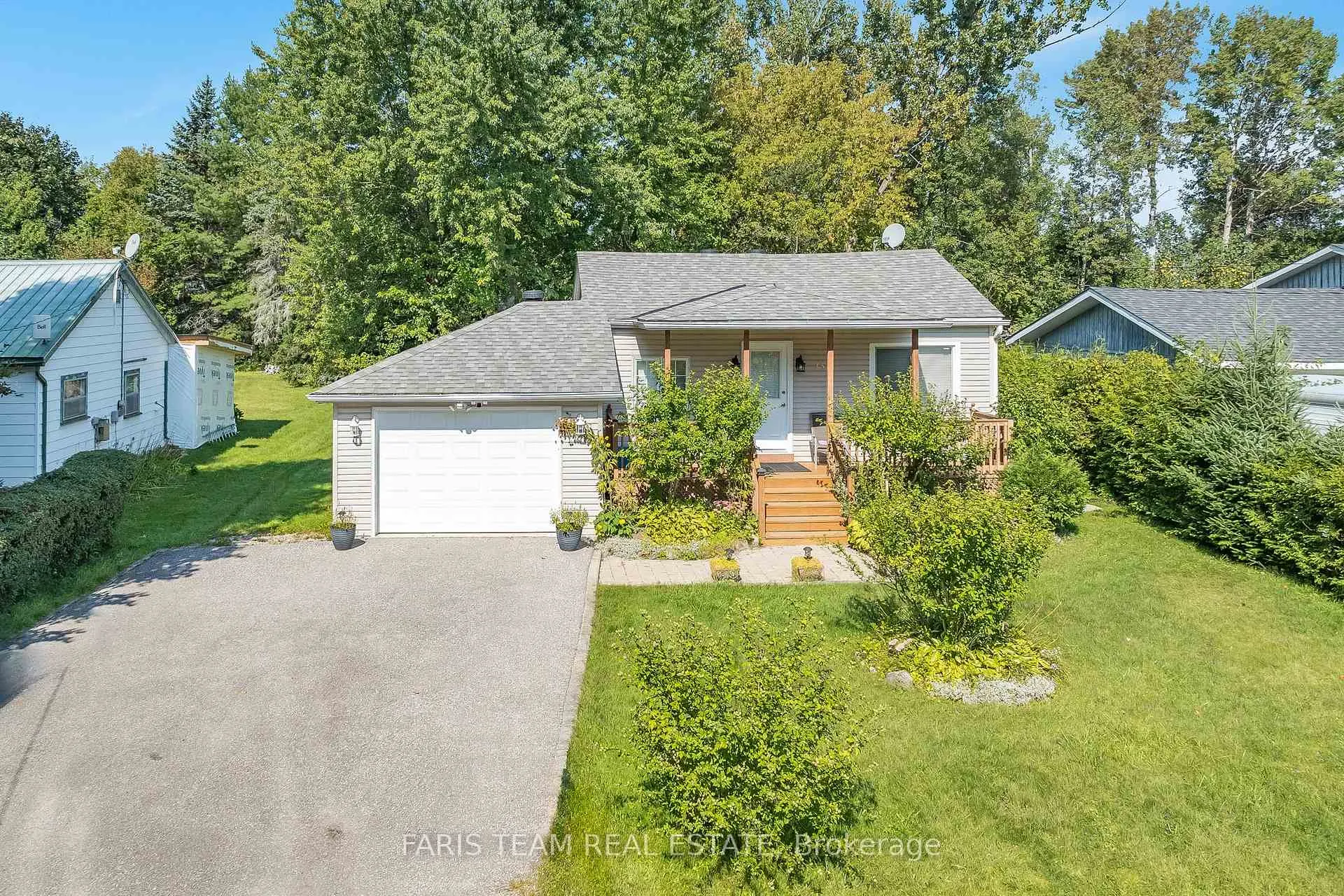 Photo 1 of 152 Silver Birch Crescent, Tay, Port McNicoll — HOMEH