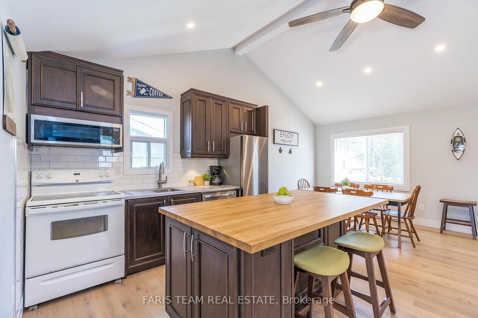 Photo 7 of 152 Silver Birch Crescent, Tay, Port McNicoll — HOMEH