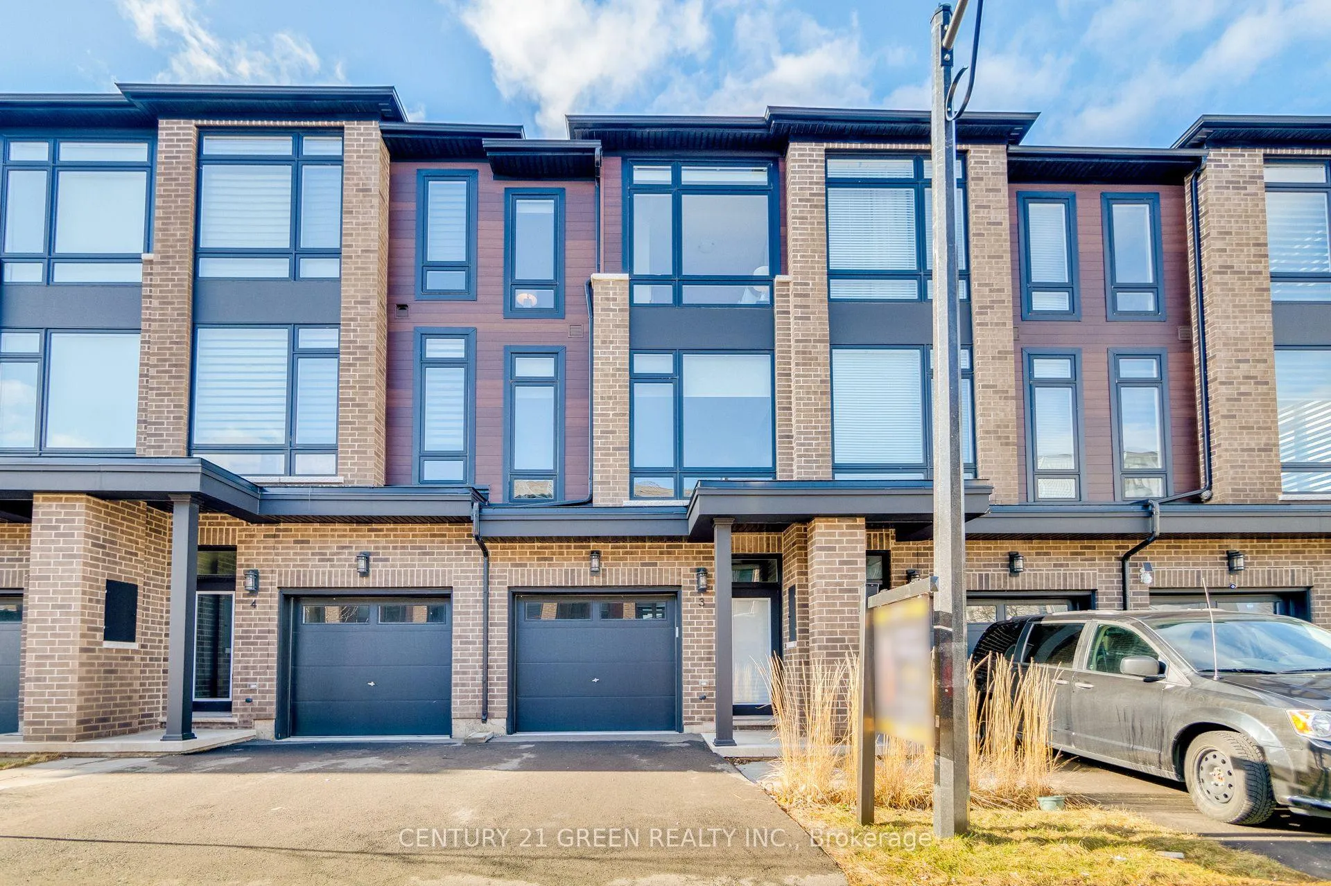 Photo 2 of Unit 3, 270 Melvin Avenue, Hamilton, McQuesten — HOMEH