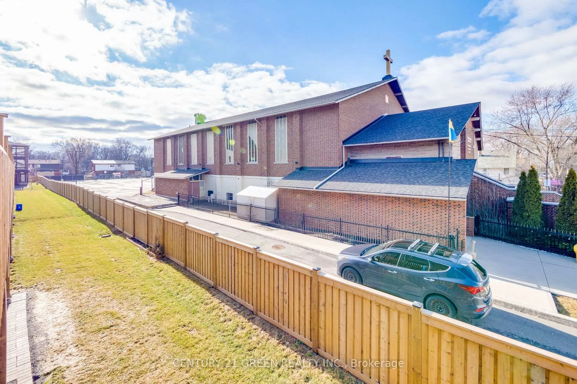 Photo 37 of Unit 3, 270 Melvin Avenue, Hamilton, McQuesten — HOMEH