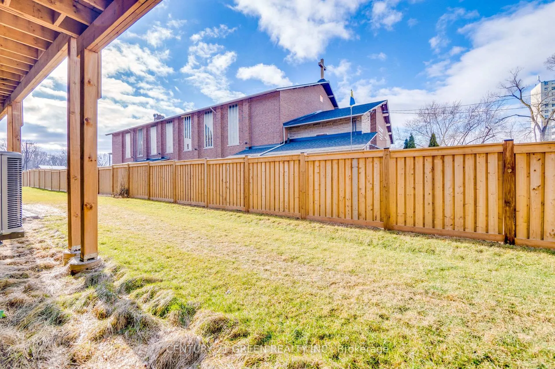Photo 38 of Unit 3, 270 Melvin Avenue, Hamilton, McQuesten — HOMEH