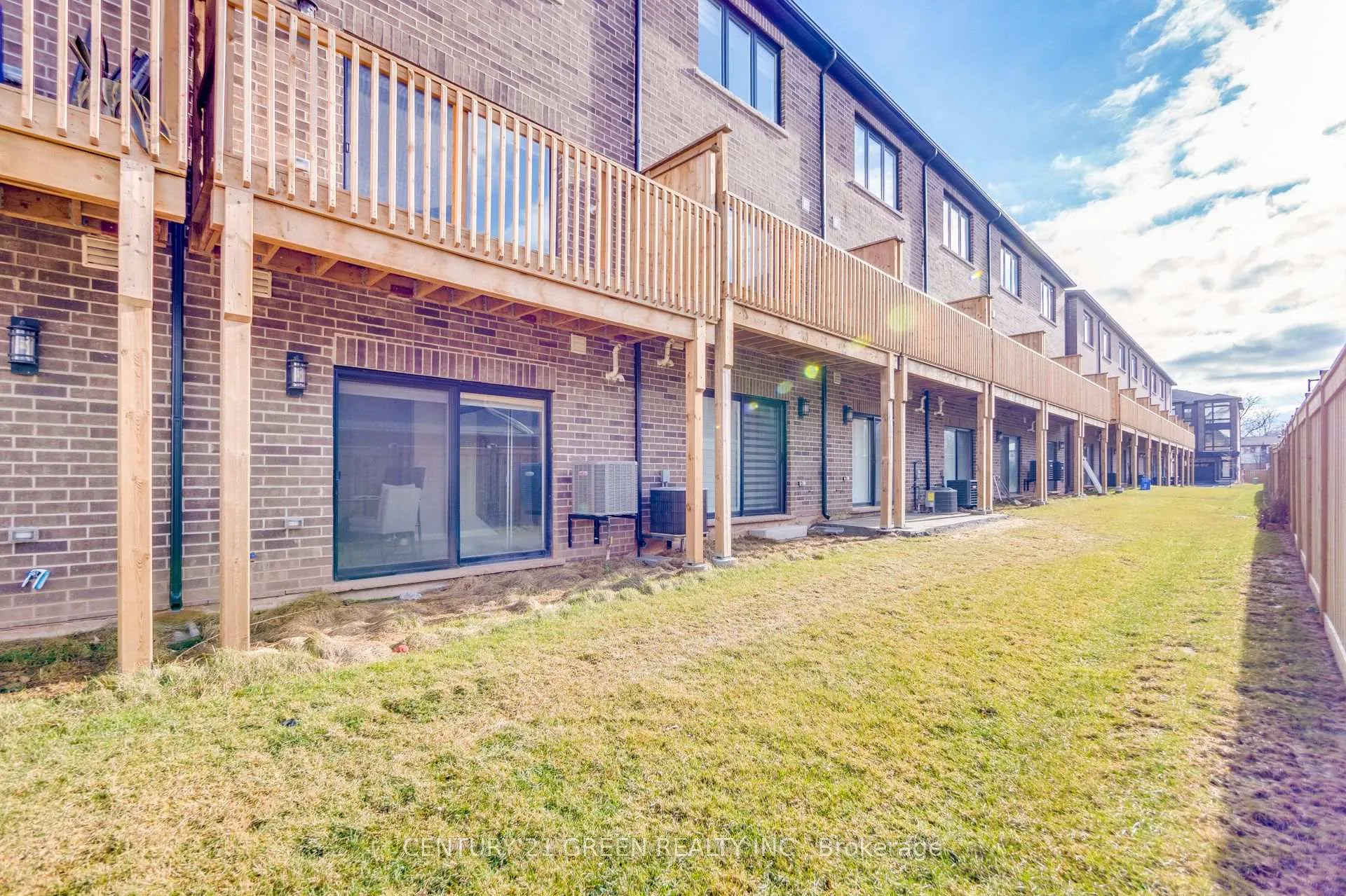 Photo 41 of Unit 3, 270 Melvin Avenue, Hamilton, McQuesten — HOMEH