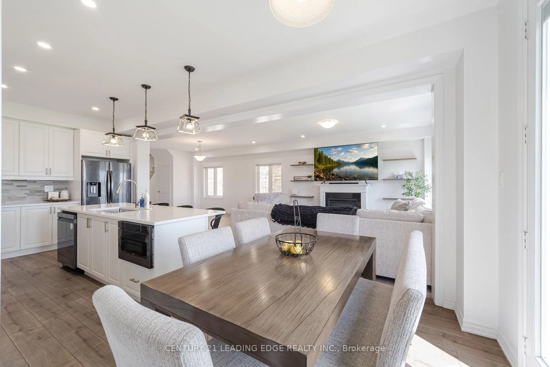 Photo 17 of 307 Ridley Crescent, Southgate — HOMEH
