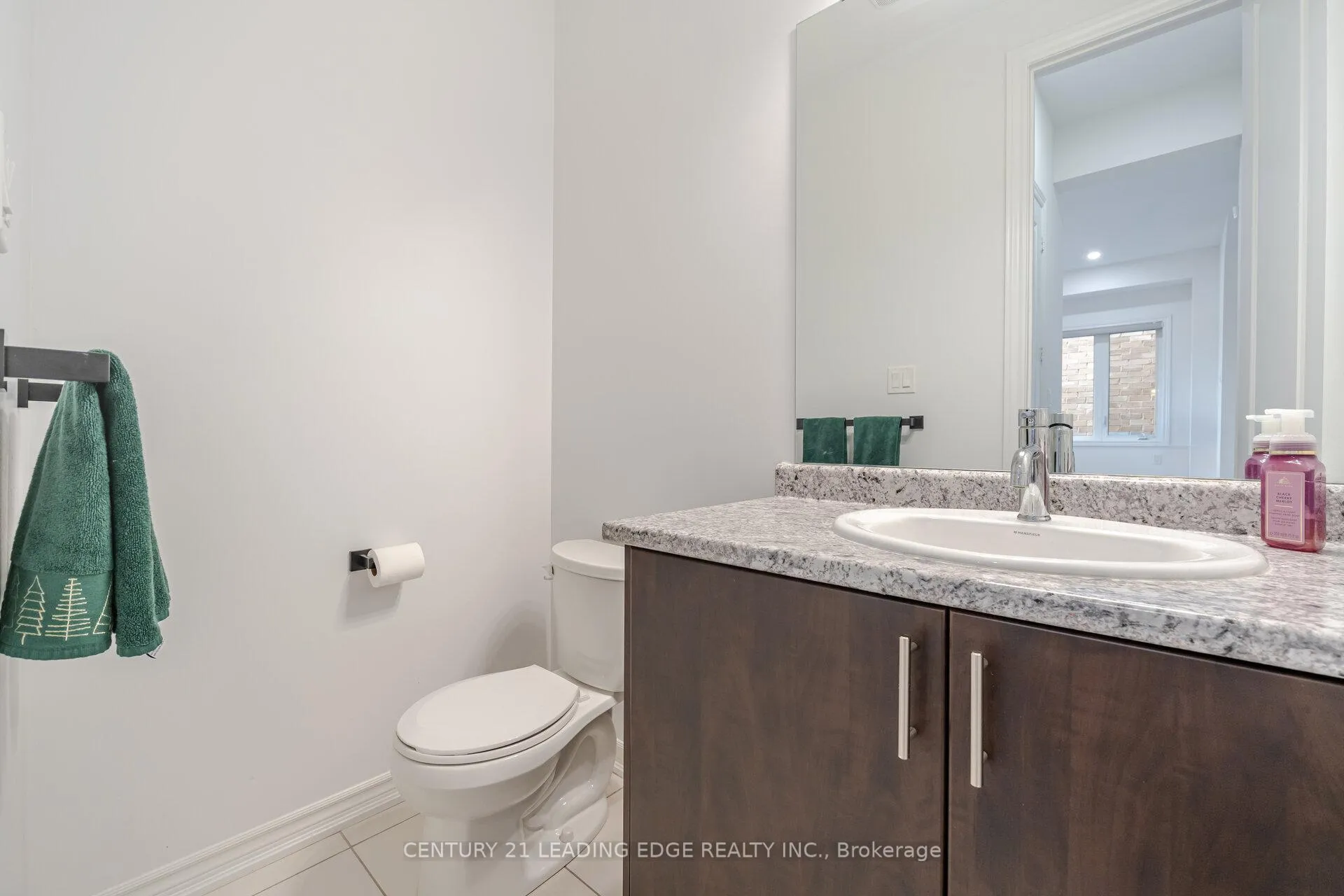 Photo 20 of 307 Ridley Crescent, Southgate — HOMEH