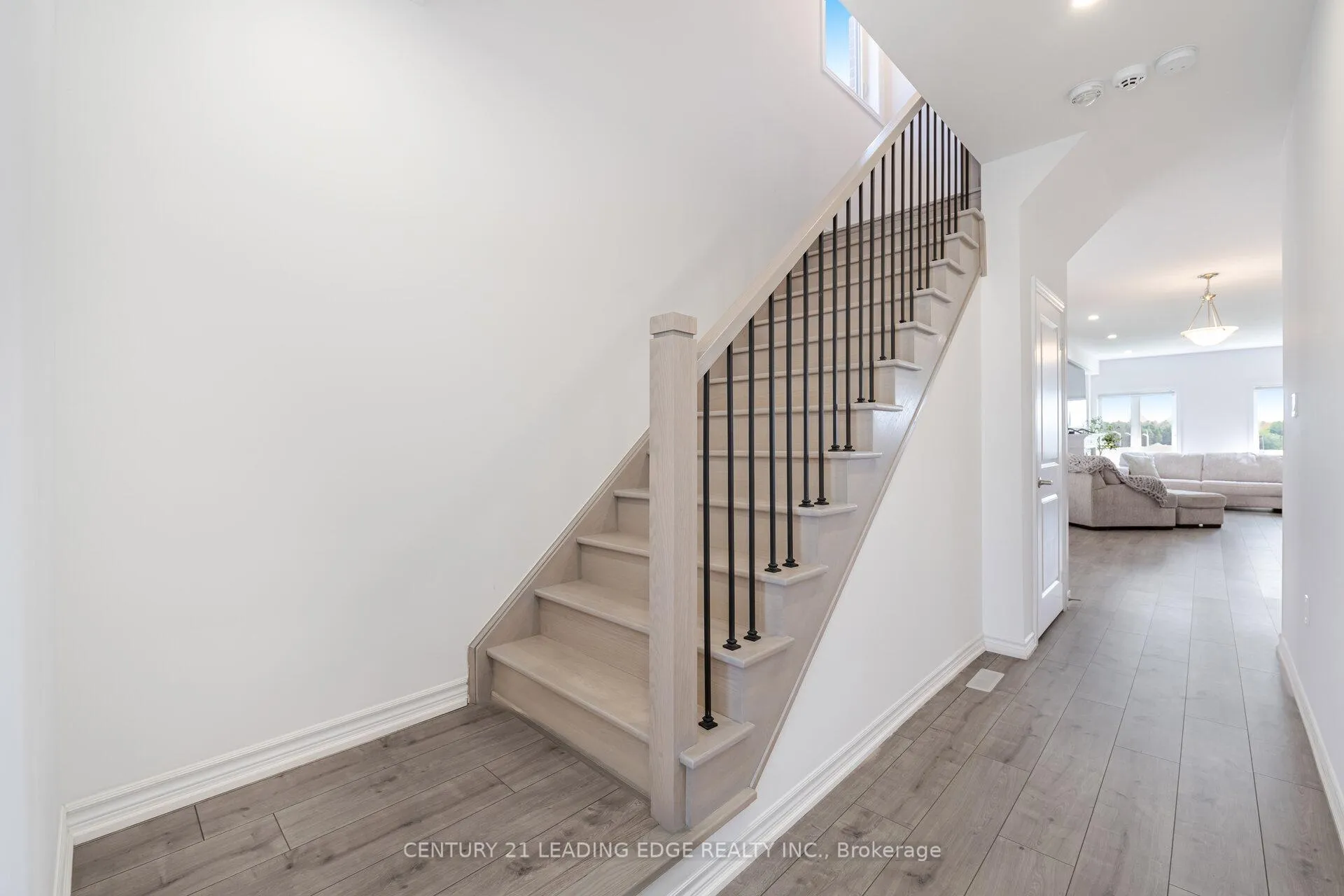 Photo 21 of 307 Ridley Crescent, Southgate — HOMEH