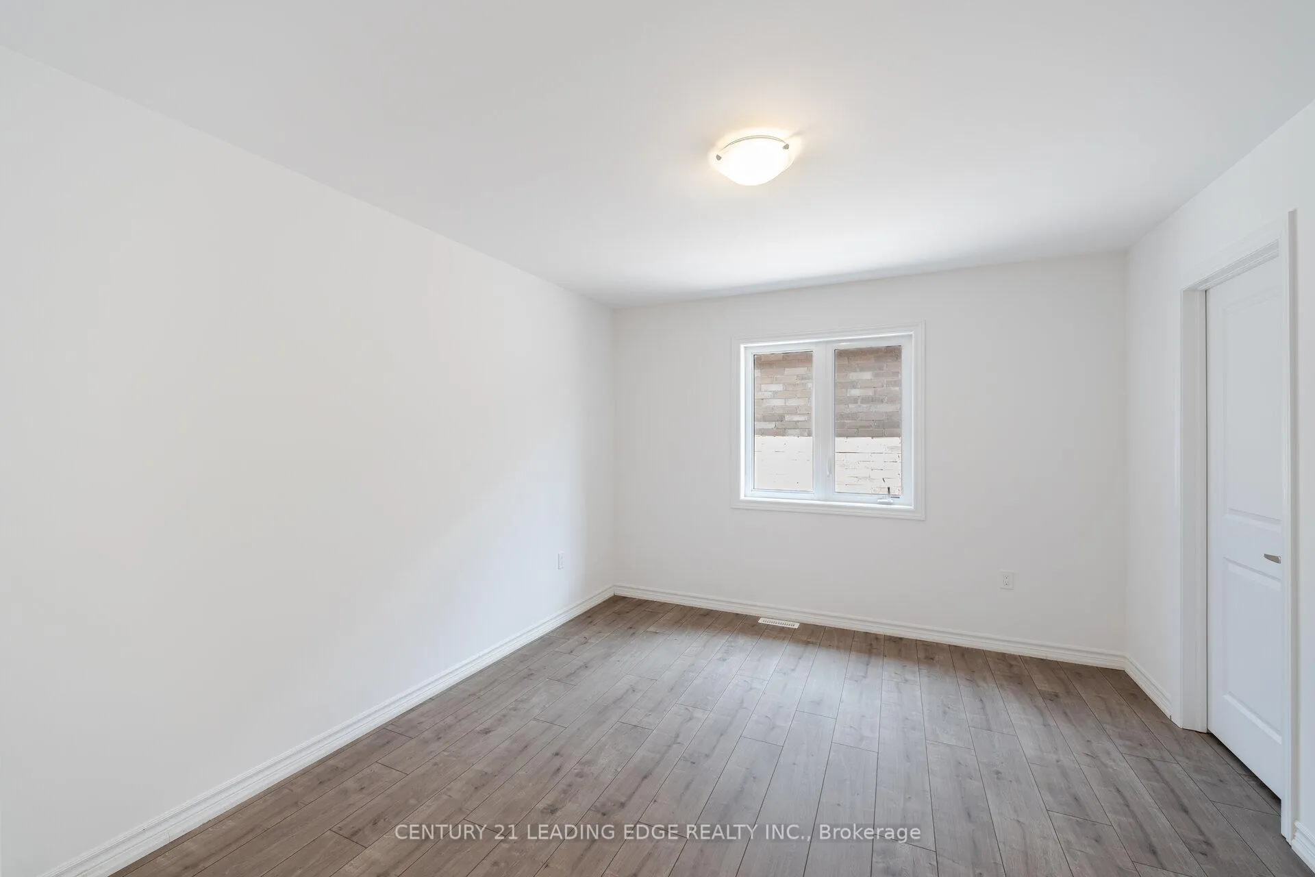 Photo 27 of 307 Ridley Crescent, Southgate — HOMEH