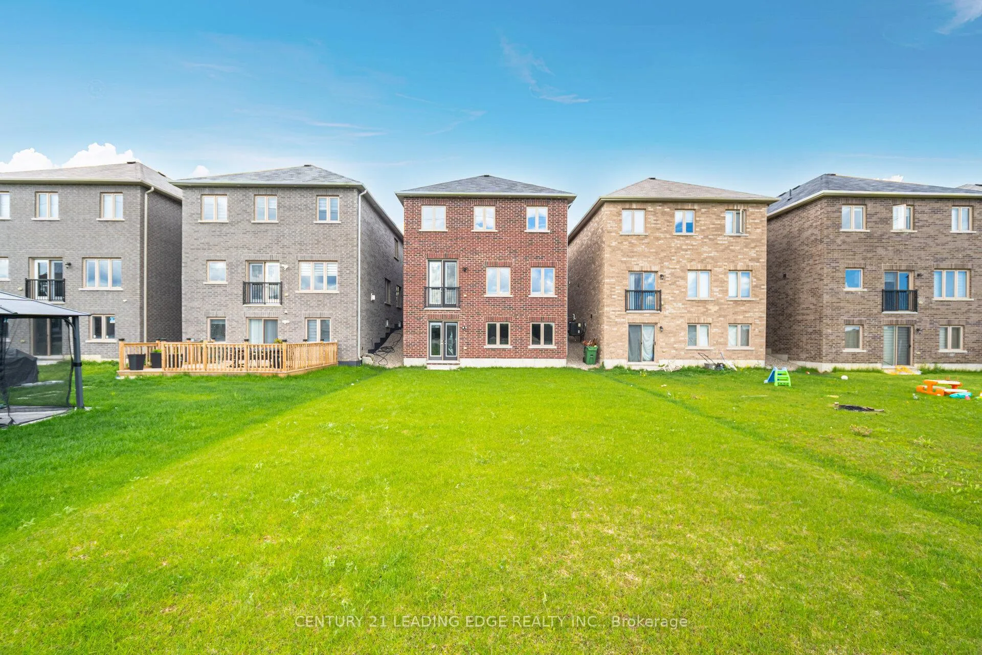 Photo 35 of 307 Ridley Crescent, Southgate — HOMEH