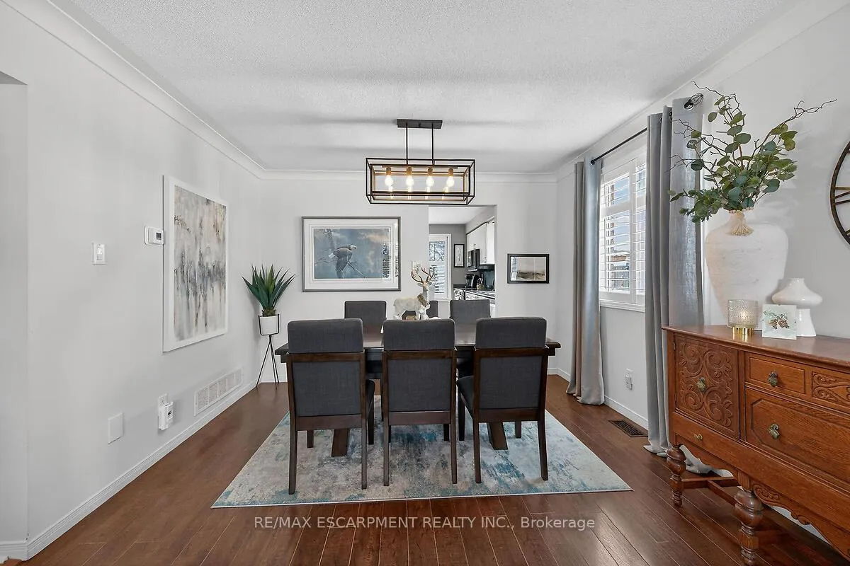 Photo 14 of 8316 Twenty Road E, Hamilton, Rural Glanbrook — HOMEH