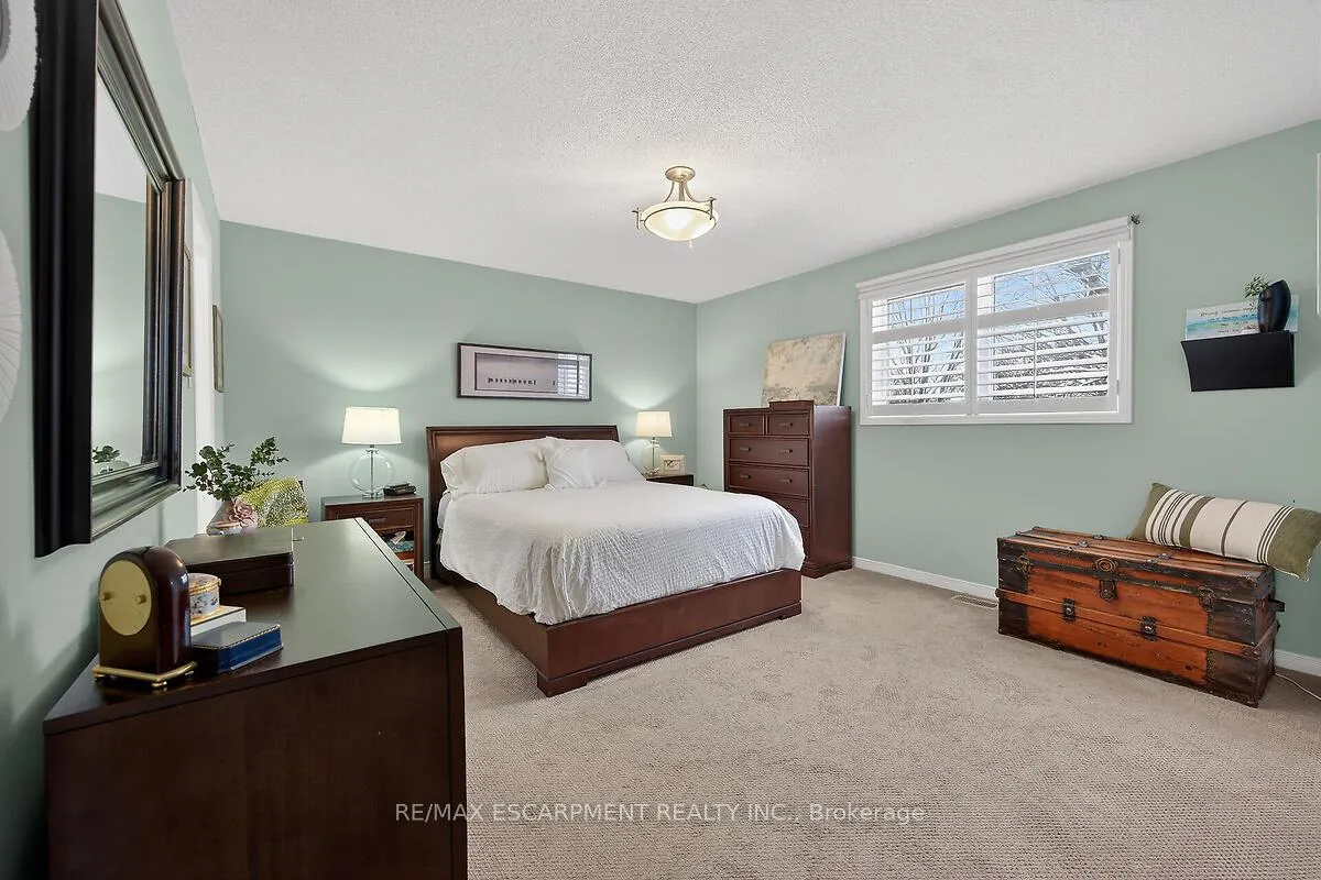 Photo 23 of 8316 Twenty Road E, Hamilton, Rural Glanbrook — HOMEH