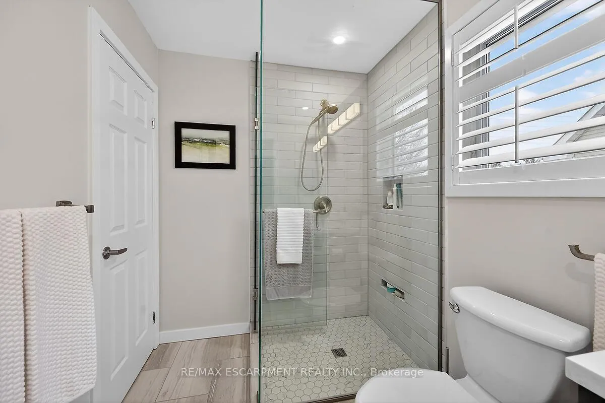 Photo 28 of 8316 Twenty Road E, Hamilton, Rural Glanbrook — HOMEH