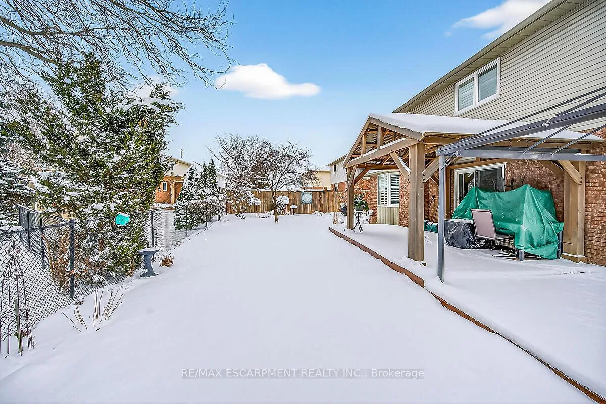 Photo 38 of 8316 Twenty Road E, Hamilton, Rural Glanbrook — HOMEH