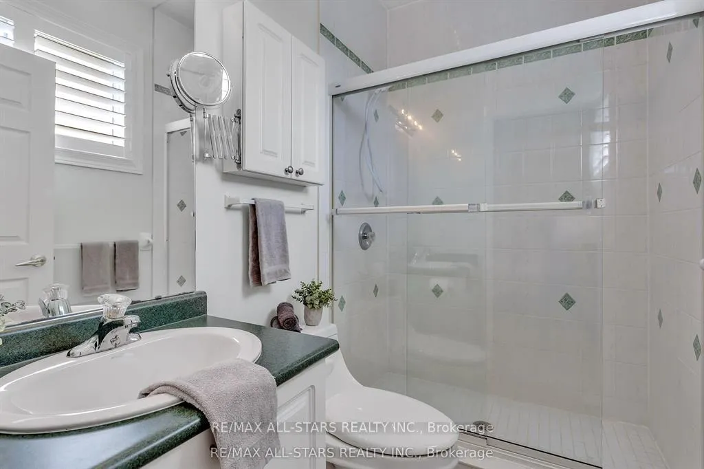 Photo 19 of 25 Sylvester Drive, Kawartha Lakes, Lindsay — HOMEH