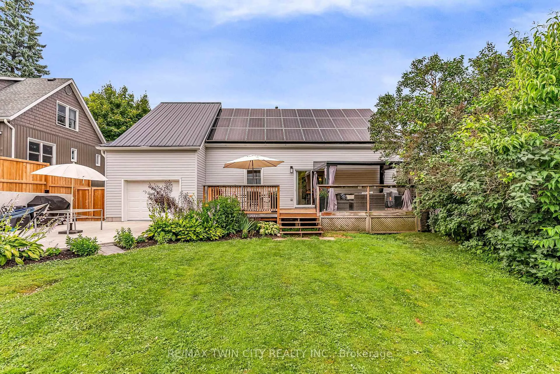 Photo 34 of 3464 Lobsinger Line, Wellesley — HOMEH