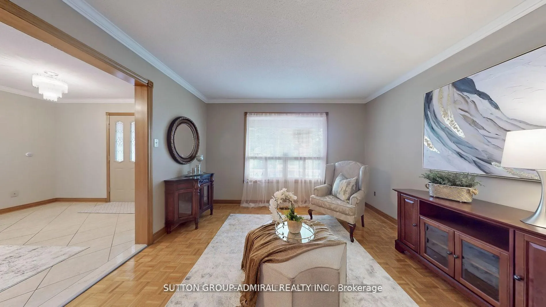 Photo 4 of 36 Hurricane Avenue, Vaughan, West Woodbridge — HOMEH