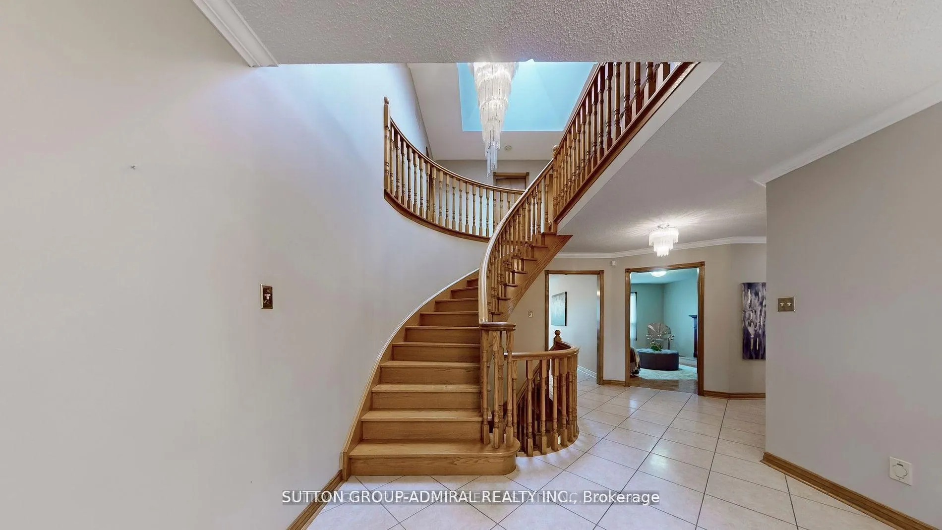 Photo 16 of 36 Hurricane Avenue, Vaughan, West Woodbridge — HOMEH