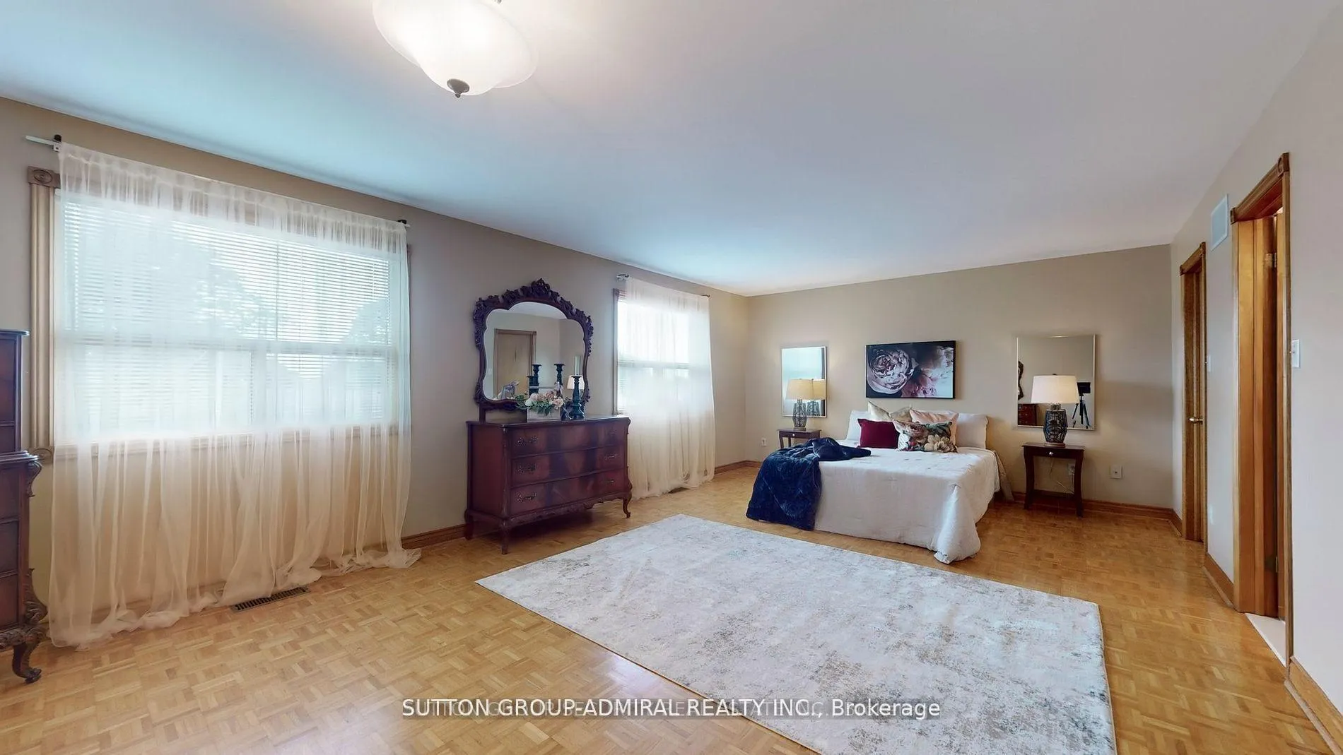 Photo 18 of 36 Hurricane Avenue, Vaughan, West Woodbridge — HOMEH