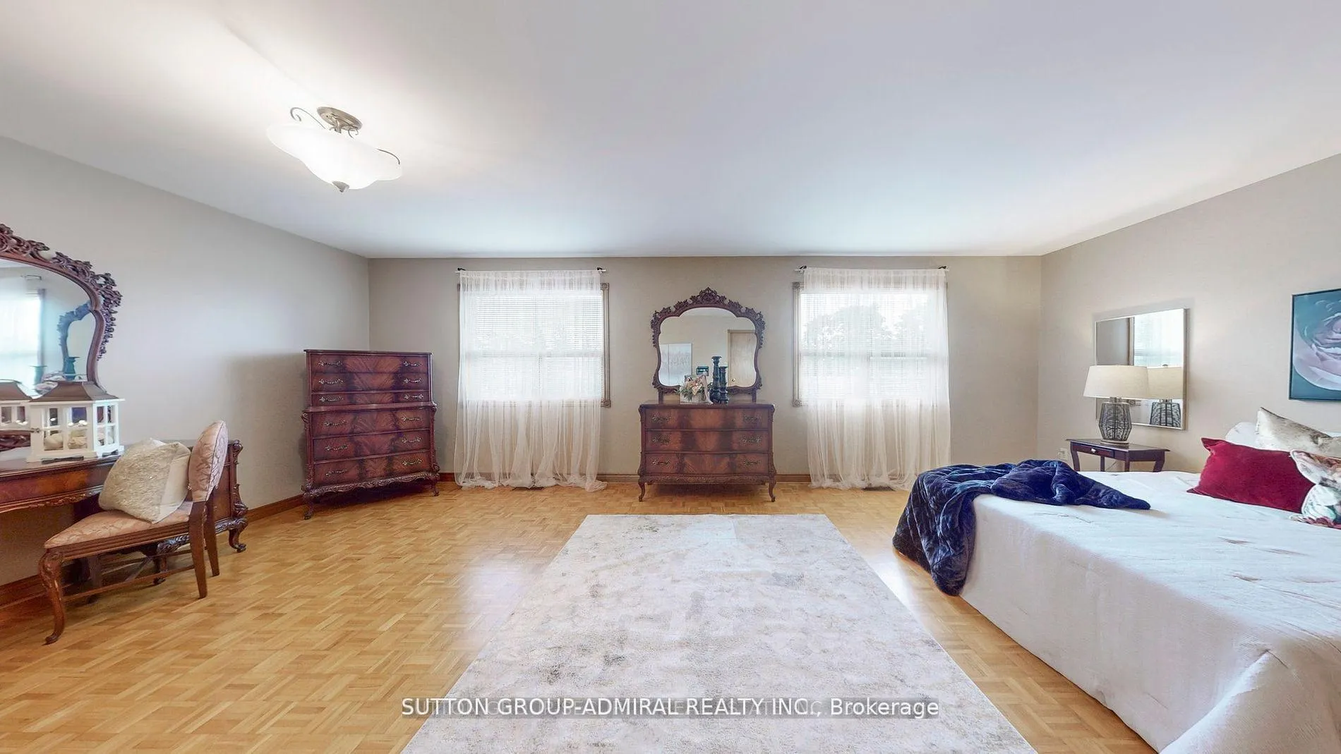 Photo 19 of 36 Hurricane Avenue, Vaughan, West Woodbridge — HOMEH