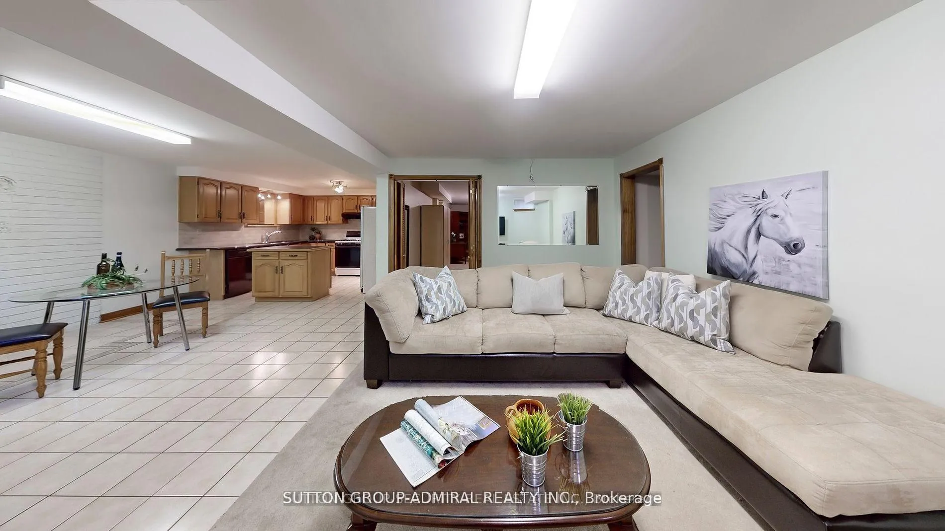 Photo 27 of 36 Hurricane Avenue, Vaughan, West Woodbridge — HOMEH