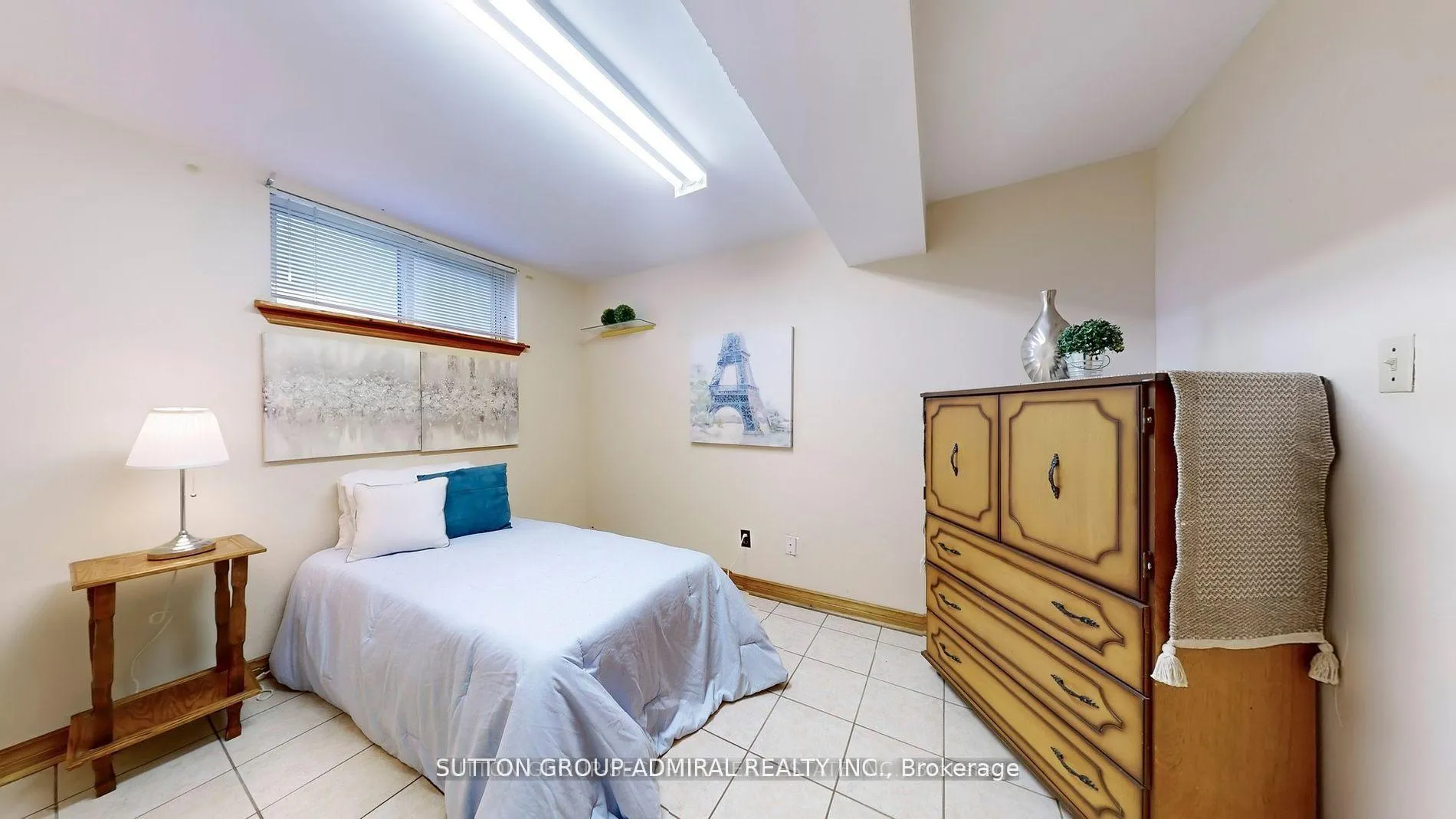 Photo 31 of 36 Hurricane Avenue, Vaughan, West Woodbridge — HOMEH