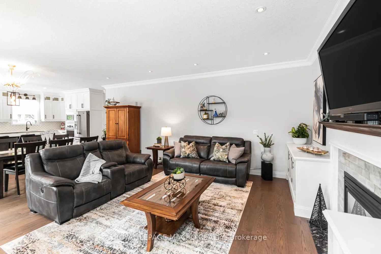 Photo 8 of 4 Wills Crescent, Hamilton, Binbrook — HOMEH