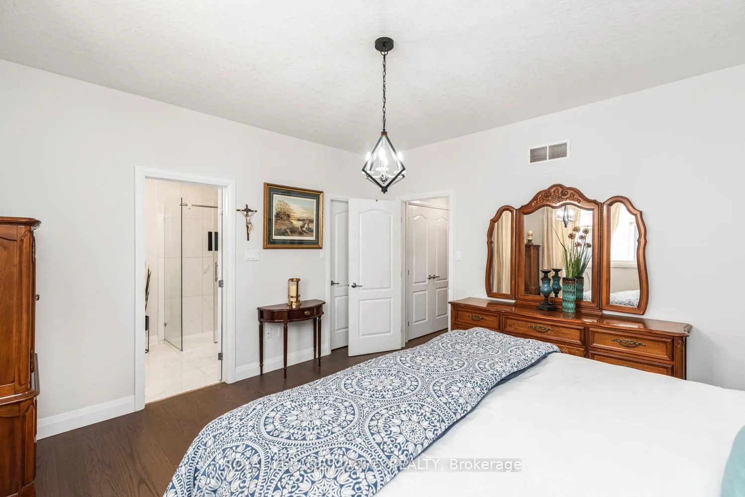 Photo 23 of 4 Wills Crescent, Hamilton, Binbrook — HOMEH