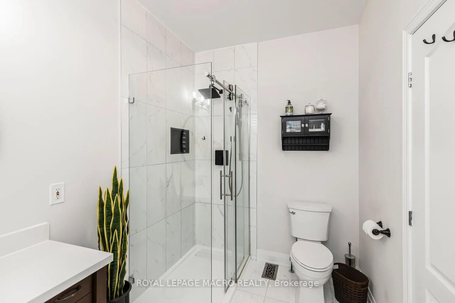 Photo 24 of 4 Wills Crescent, Hamilton, Binbrook — HOMEH