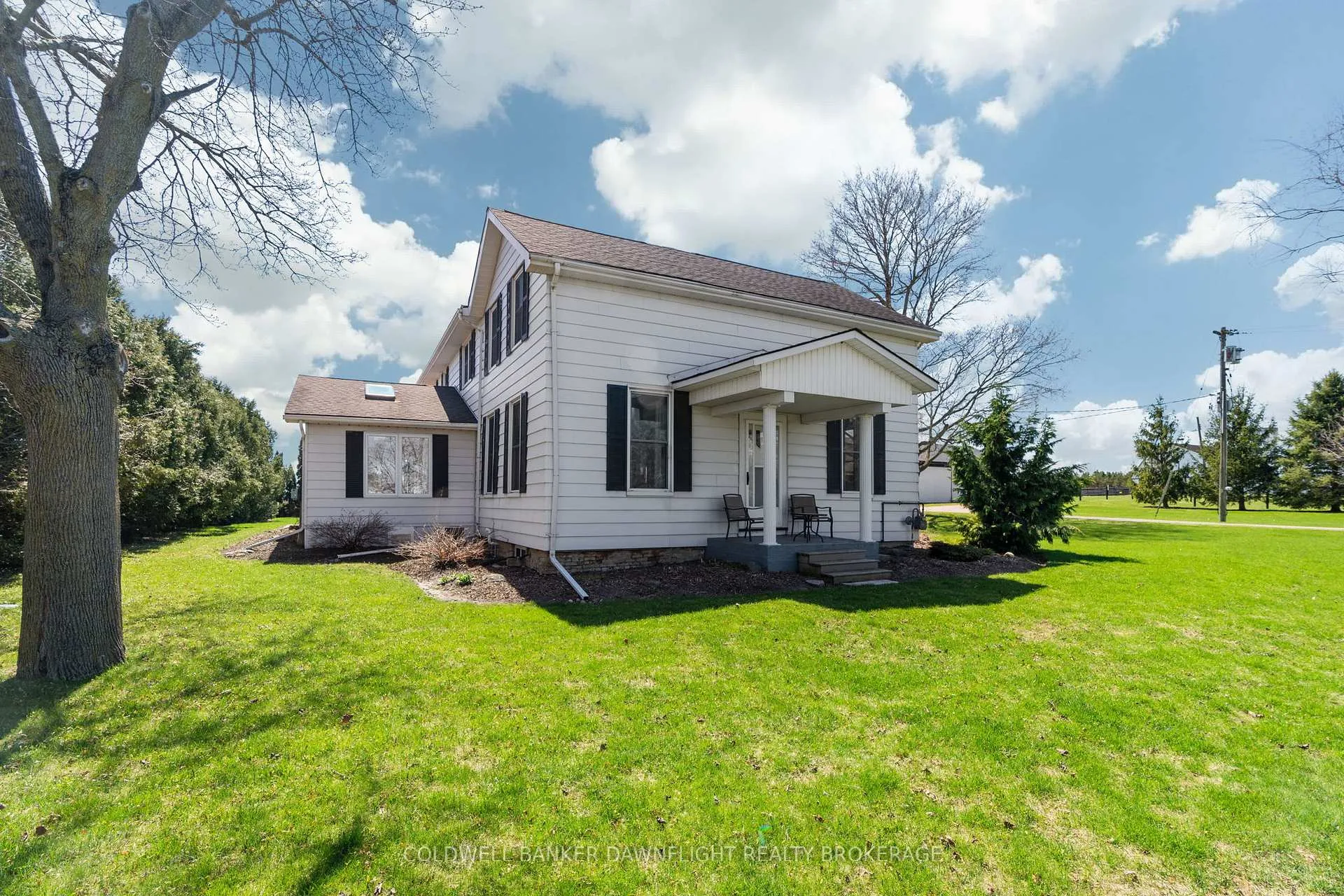 Photo 4 of 38565 Dashwood Road, South Huron, zz-Rural — HOMEH