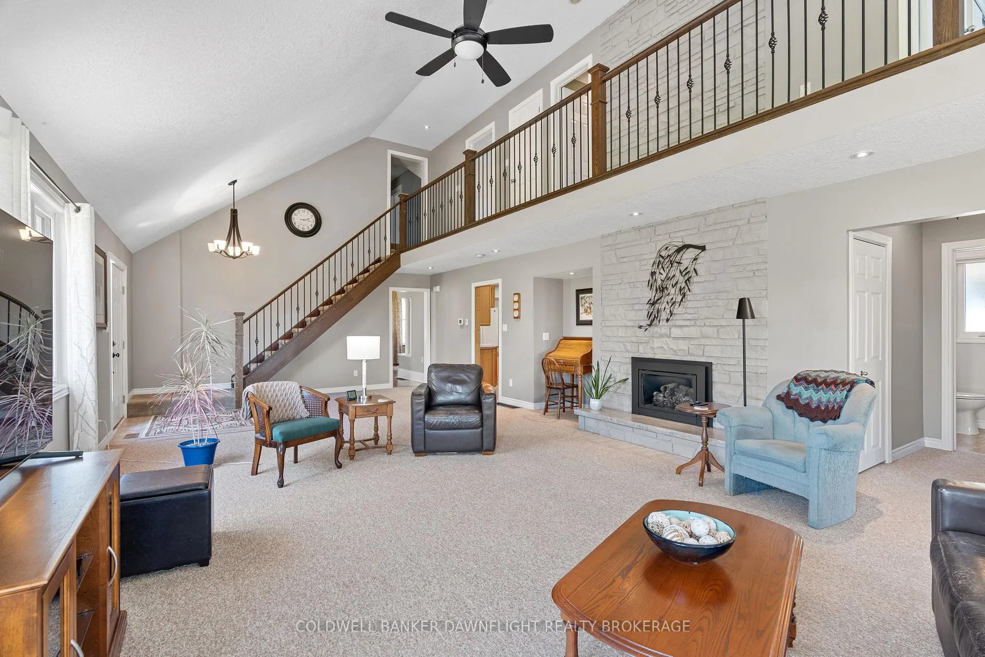 Photo 10 of 38565 Dashwood Road, South Huron, zz-Rural — HOMEH