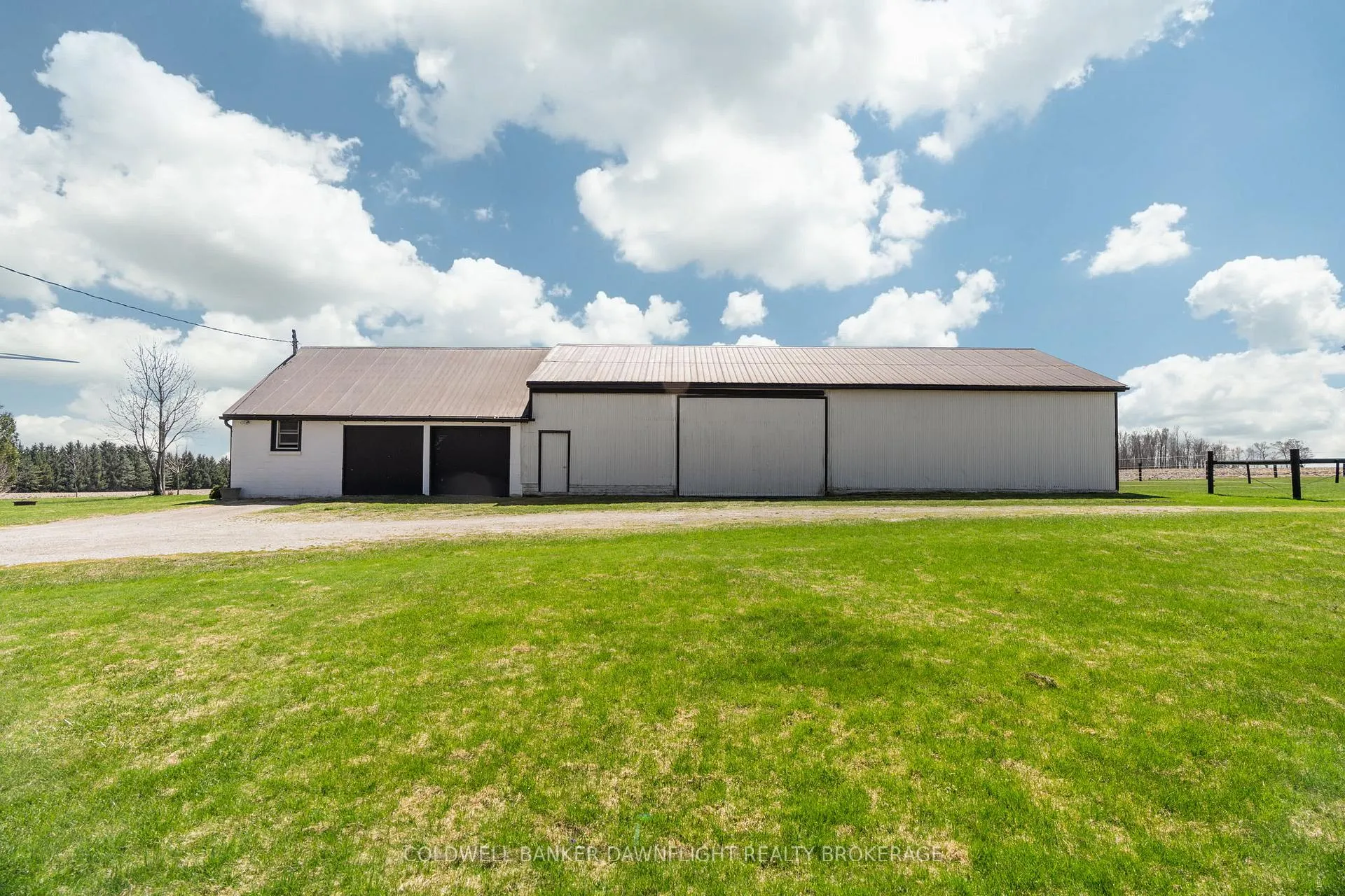 Photo 38 of 38565 Dashwood Road, South Huron, zz-Rural — HOMEH