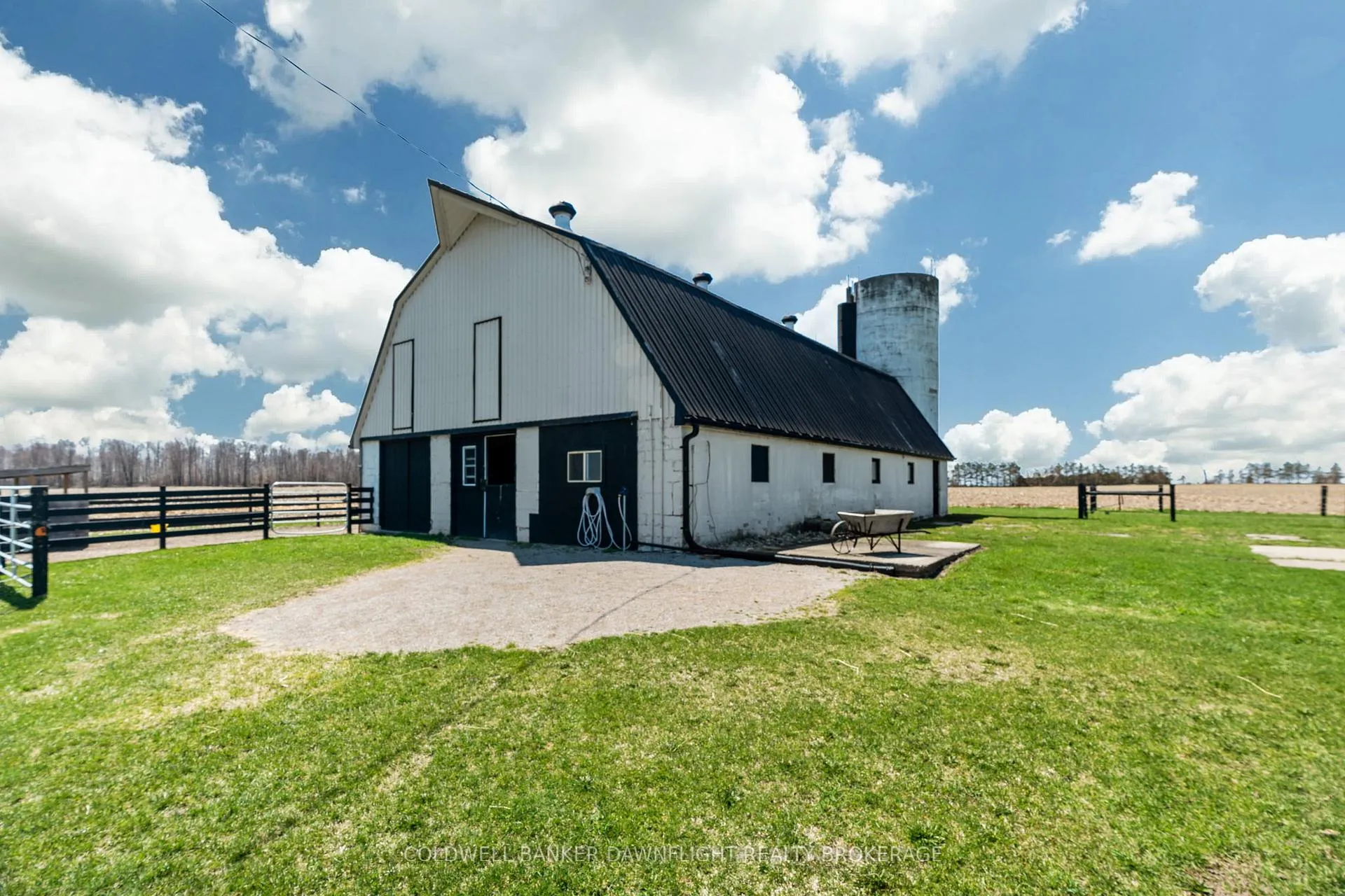 Photo 42 of 38565 Dashwood Road, South Huron, zz-Rural — HOMEH
