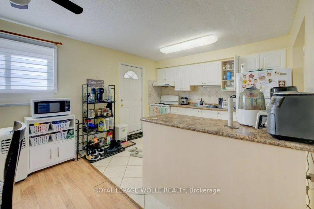 Photo 11 of 103 Vicmount Drive, Kitchener — HOMEH