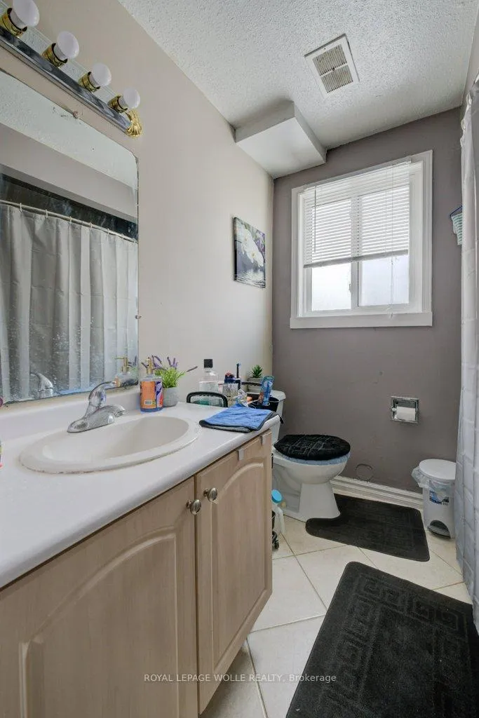Photo 27 of 103 Vicmount Drive, Kitchener — HOMEH