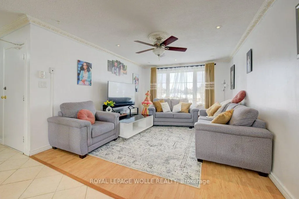 Photo 29 of 103 Vicmount Drive, Kitchener — HOMEH