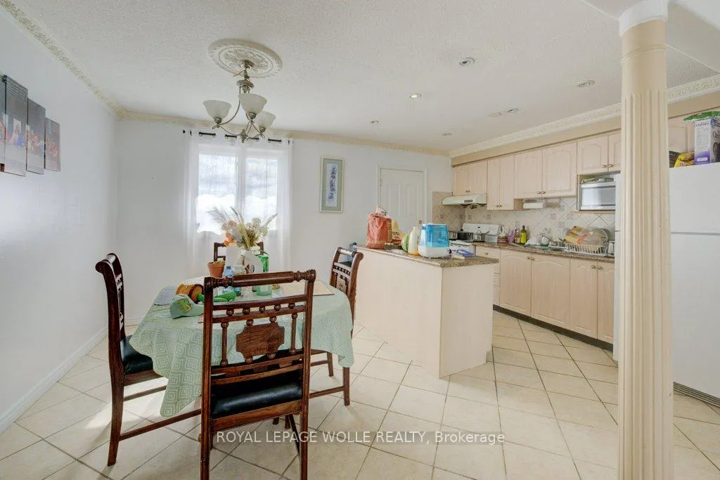 Photo 31 of 103 Vicmount Drive, Kitchener — HOMEH