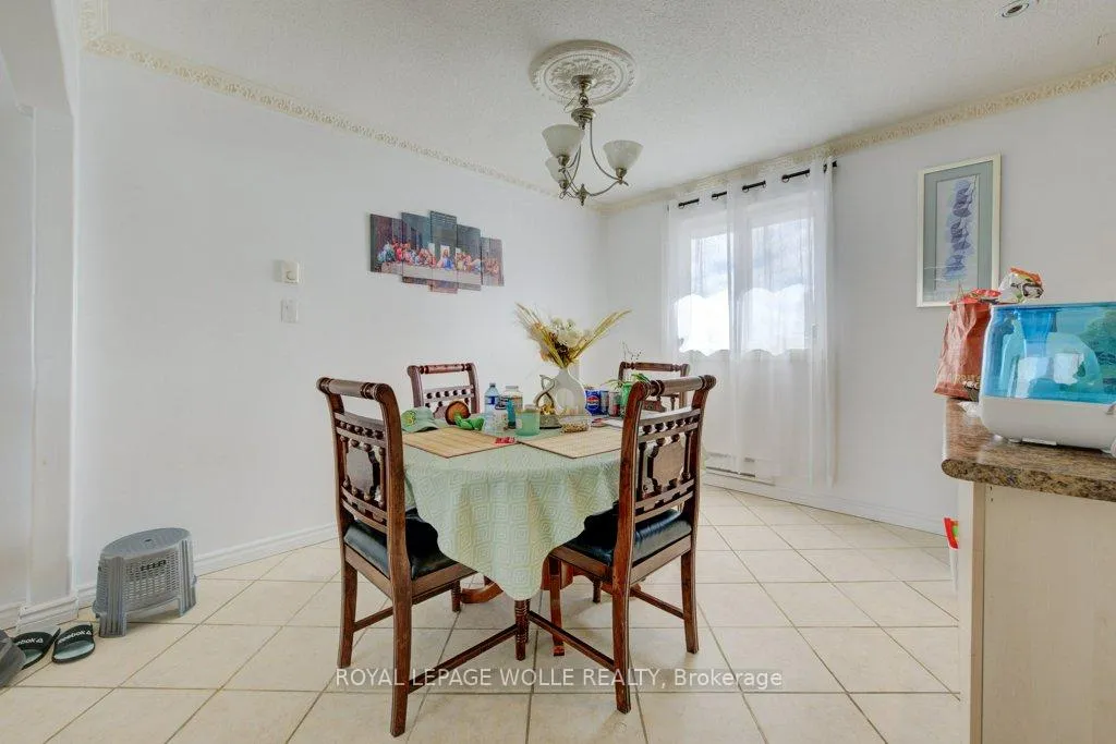 Photo 34 of 103 Vicmount Drive, Kitchener — HOMEH