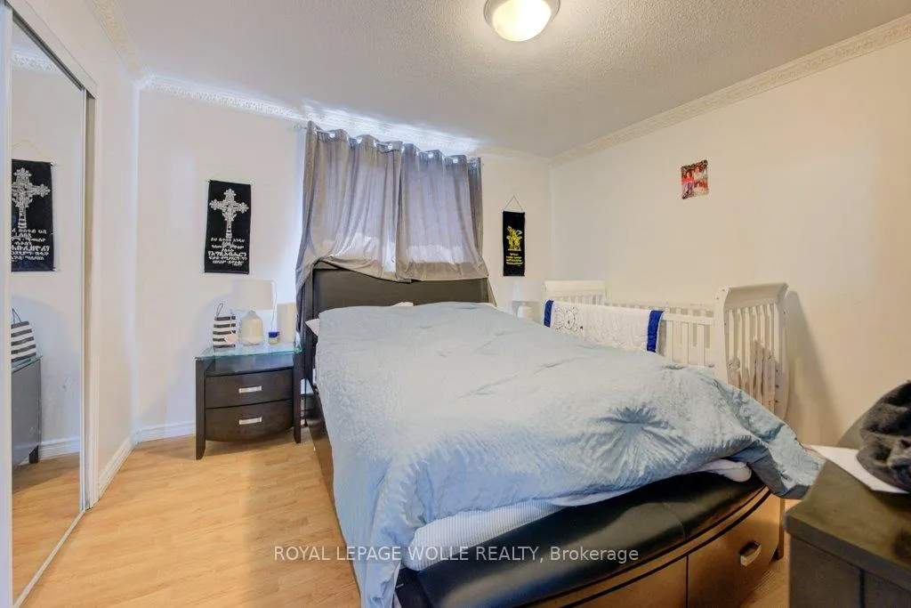 Photo 37 of 103 Vicmount Drive, Kitchener — HOMEH