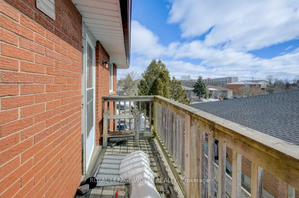 Photo 39 of 103 Vicmount Drive, Kitchener — HOMEH