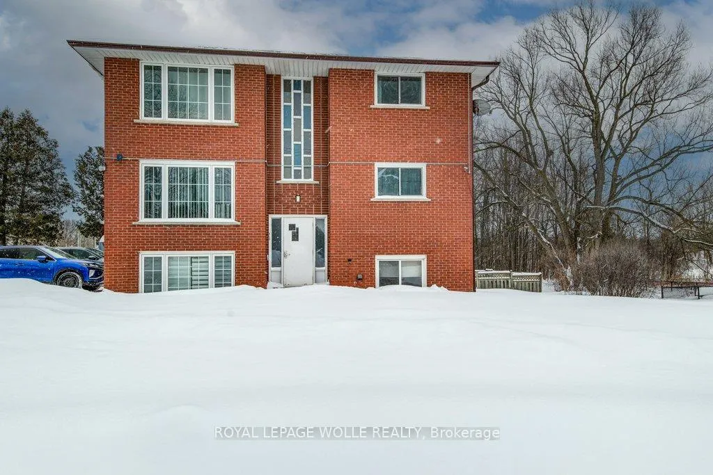 Photo 40 of 103 Vicmount Drive, Kitchener — HOMEH