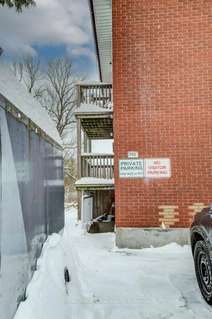 Photo 44 of 103 Vicmount Drive, Kitchener — HOMEH
