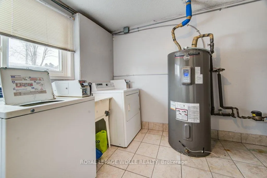 Photo 46 of 103 Vicmount Drive, Kitchener — HOMEH