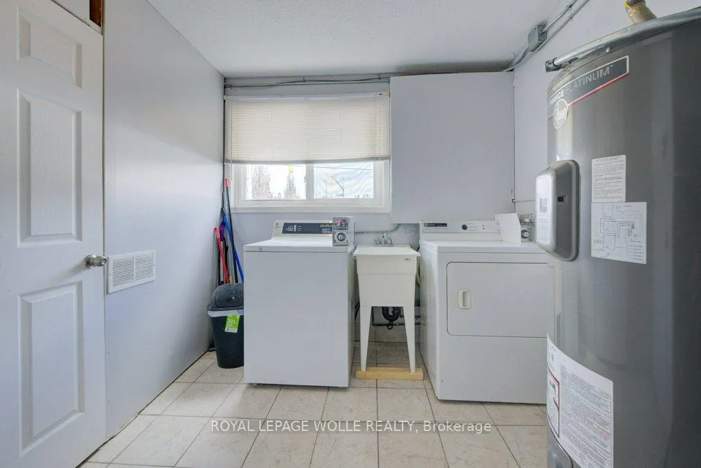 Photo 47 of 103 Vicmount Drive, Kitchener — HOMEH