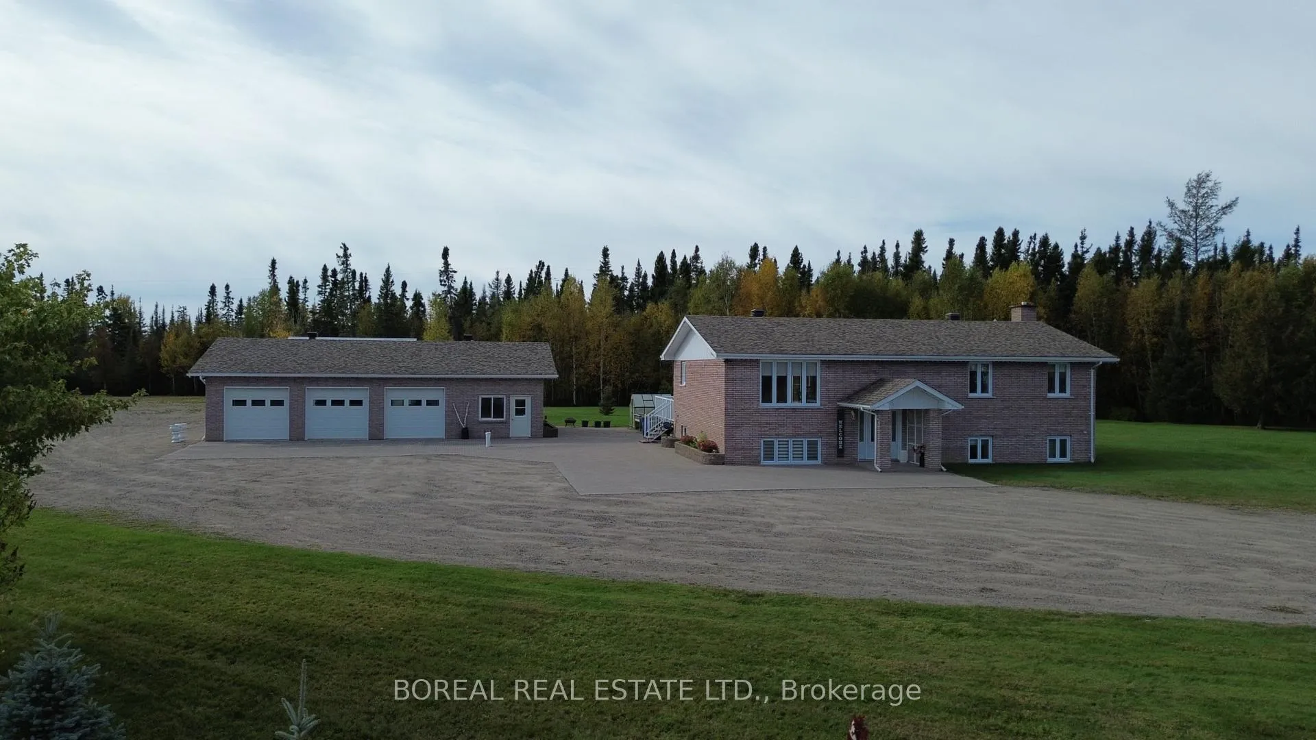 Photo 1 of 806 Hwy 652, Cochrane — HOMEH