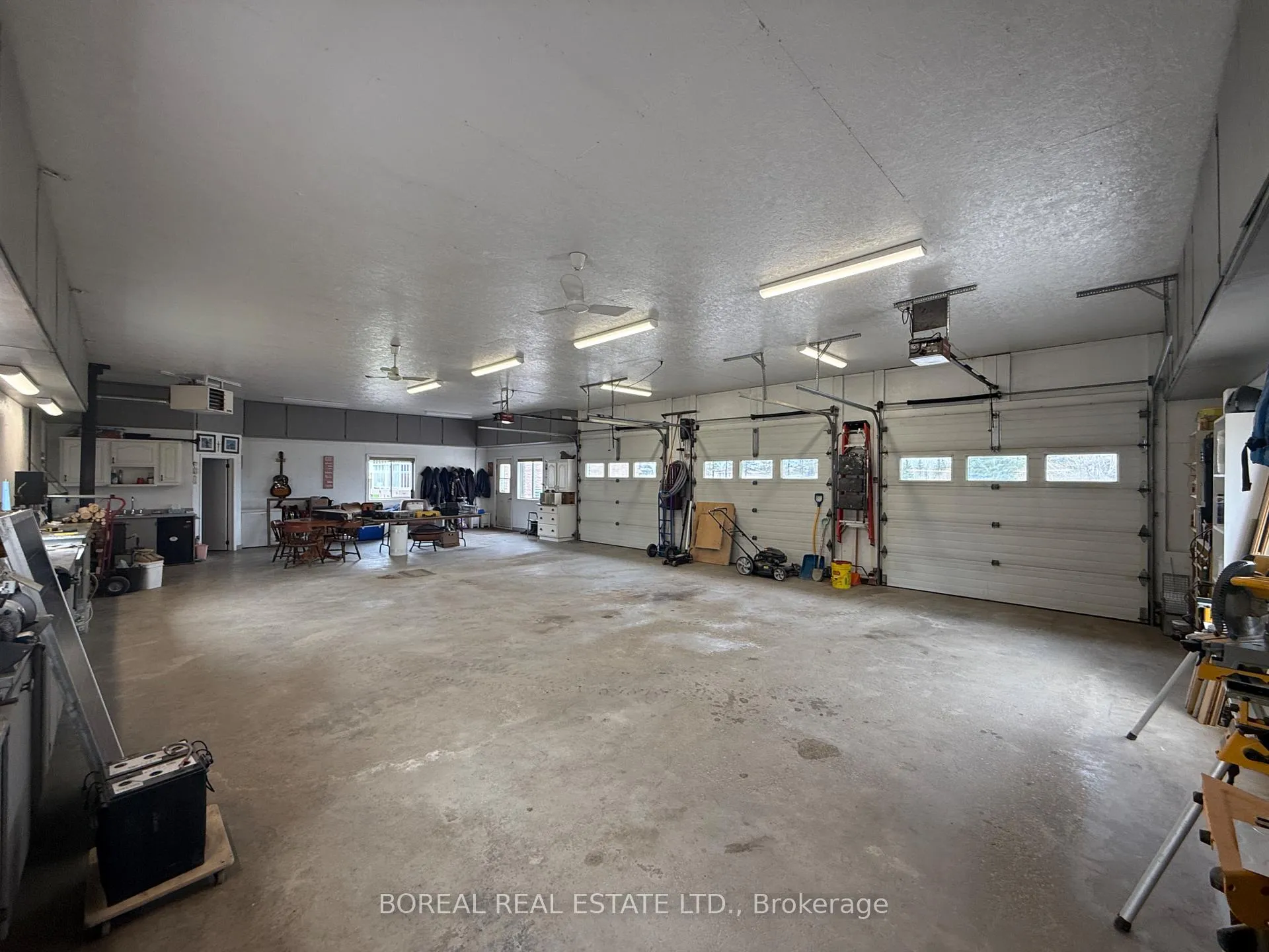 Photo 2 of 806 Hwy 652, Cochrane — HOMEH