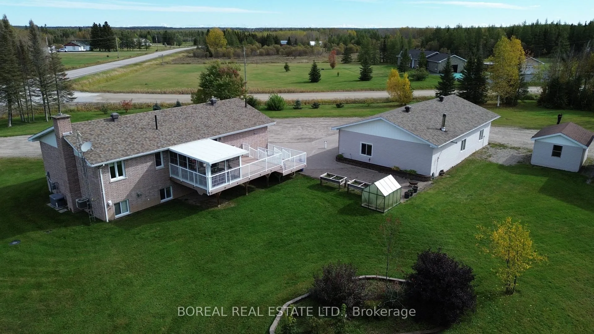 Photo 14 of 806 Hwy 652, Cochrane — HOMEH
