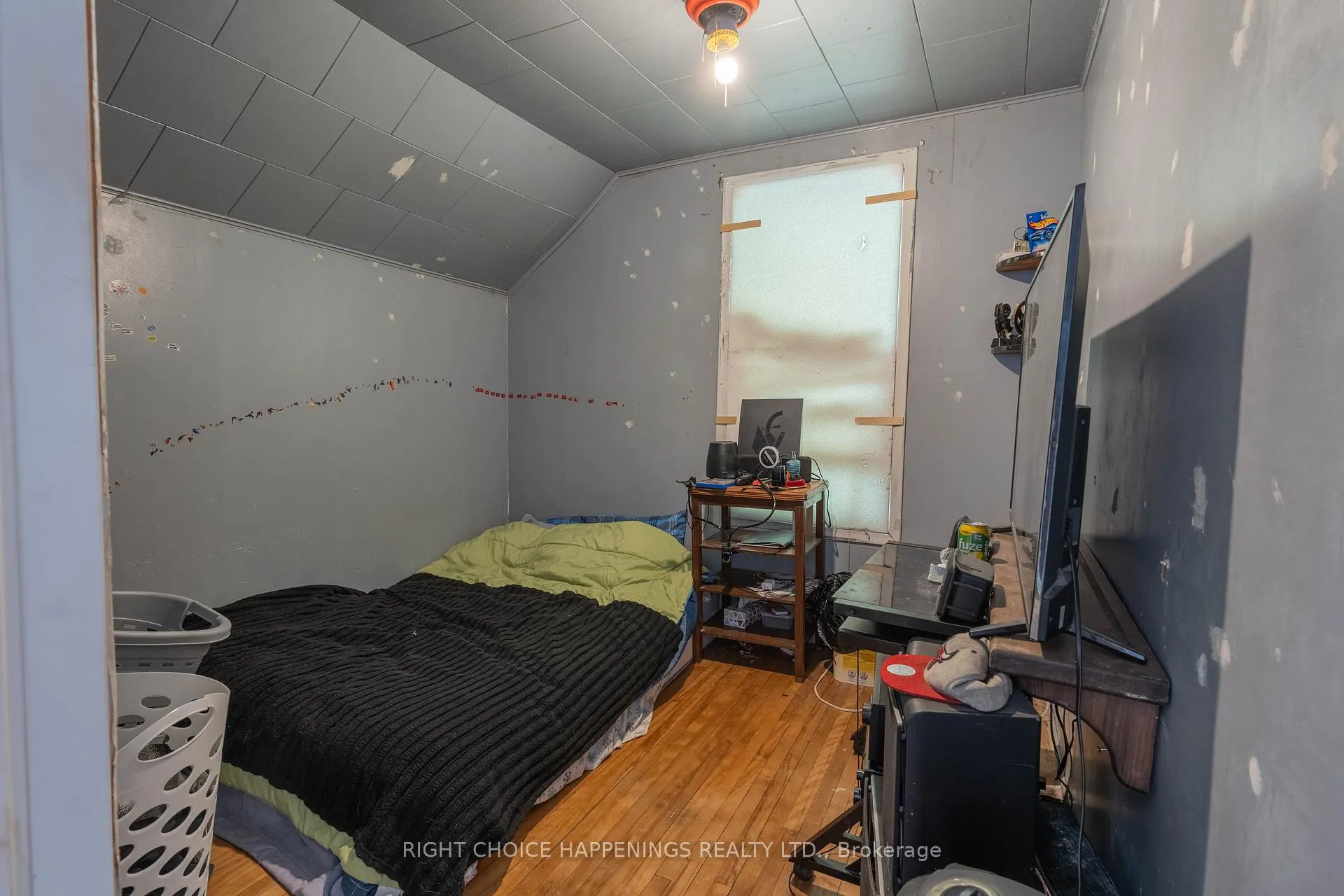 Photo 9 of 263 Wellington Street, Port Colborne, Killaly East — HOMEH