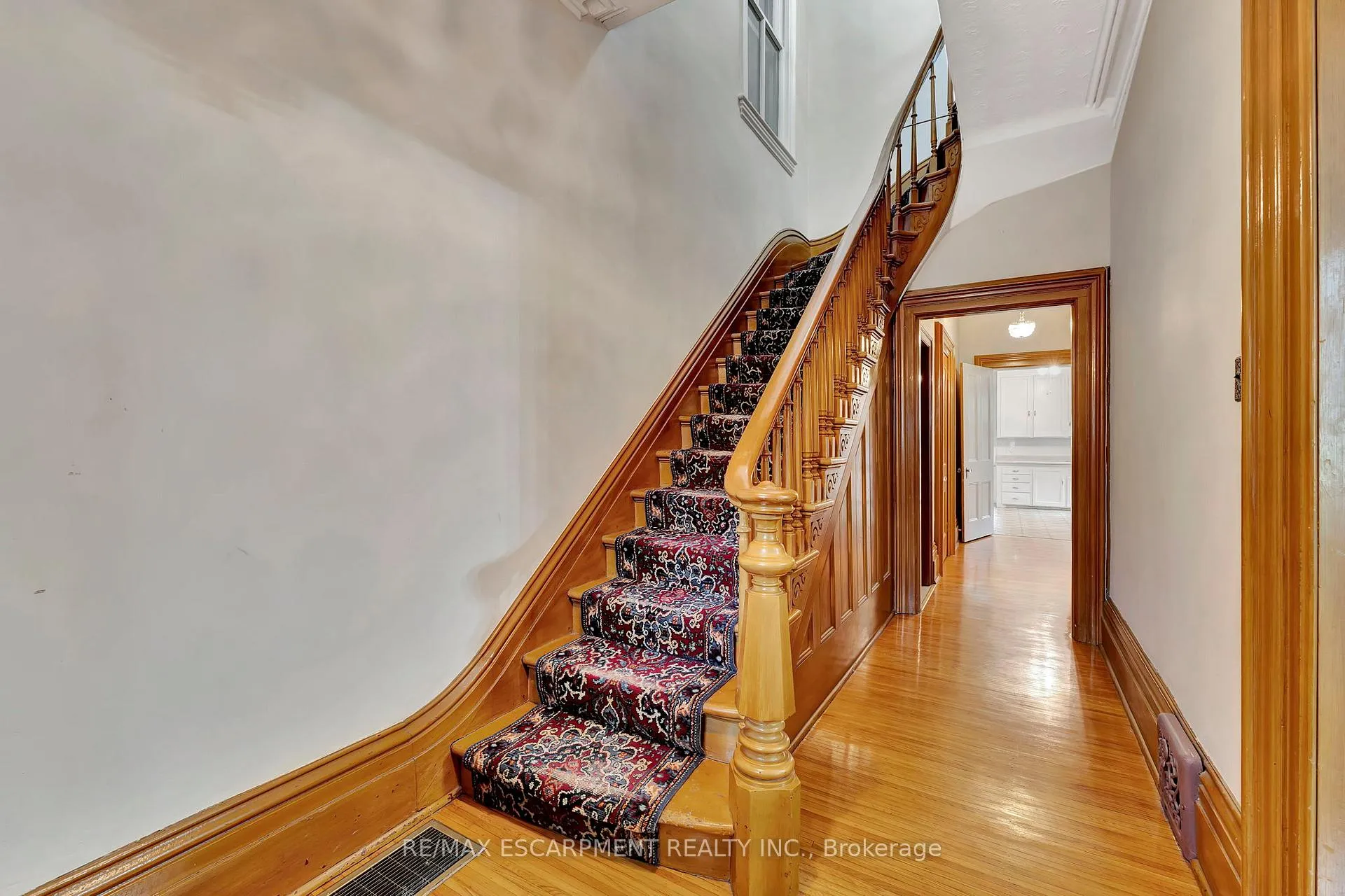 Photo 18 of 198 Macnab Street N, Hamilton, Central — HOMEH