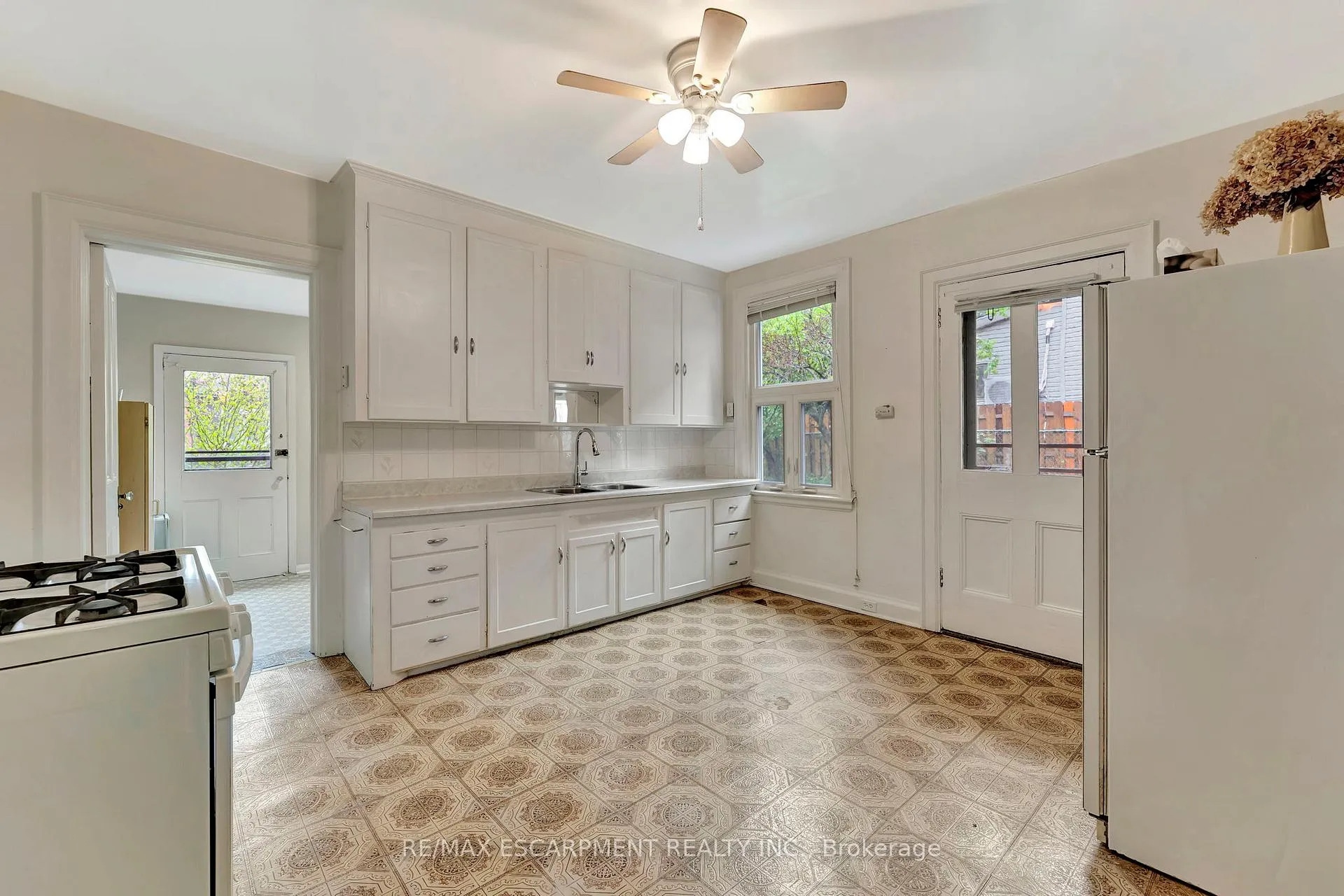 Photo 25 of 198 Macnab Street N, Hamilton, Central — HOMEH